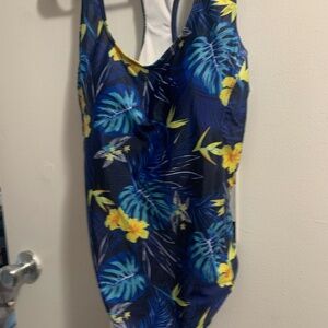 Swimsuit: New With Tags Nicole Miller  Size Med
